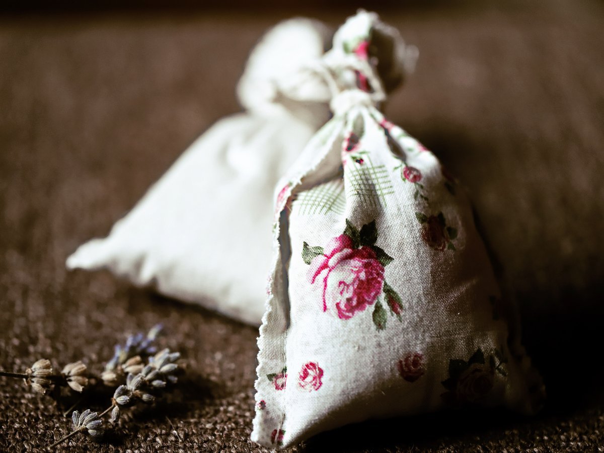 Fabric Scrap Lavender Sachets: Quick to Sew, Beautiful to Give - Leftover Fabric Sewing Ideas