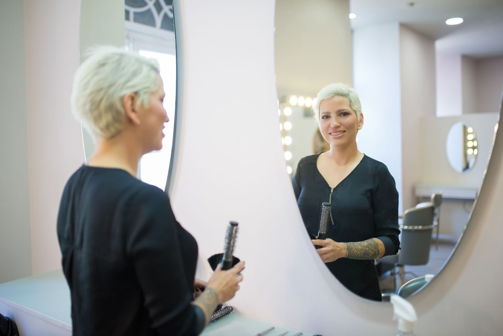 Silver and Gray Styling Tips for Short Haircuts Women Over 60 - Short Haircuts Women