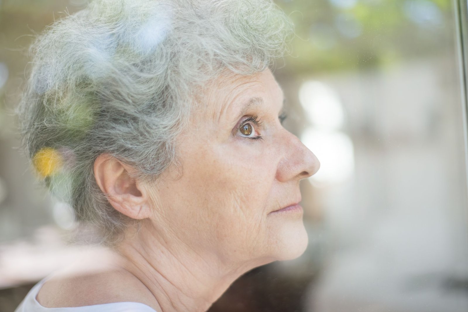 Soft Feathered Layers: Anti-Aging Short Hair for Women Over 60 - Short Haircuts Women