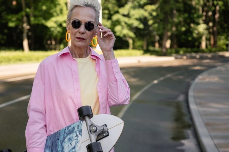 Why Short Haircuts Women Over 60 Are Choosing in 2026 Are Game-Changers - Short Haircuts Women