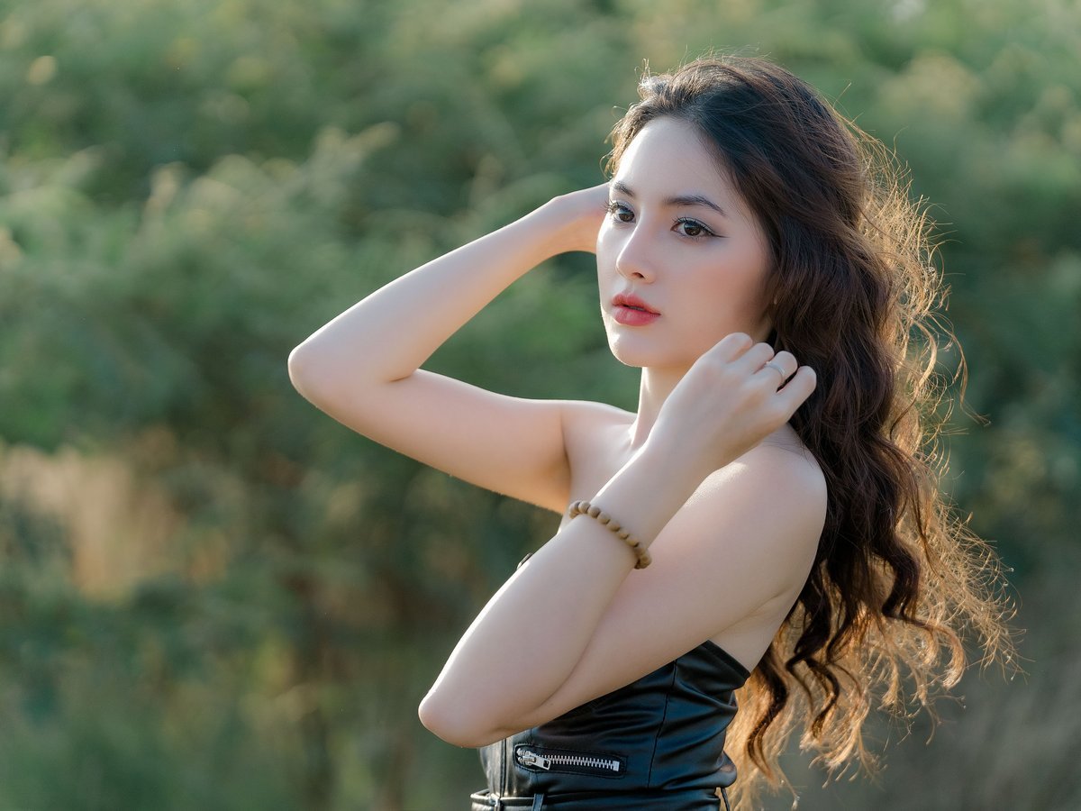 Warm Caramel Ombre Melt on Long Brunette Hair - Warm Brown Hair Caramel